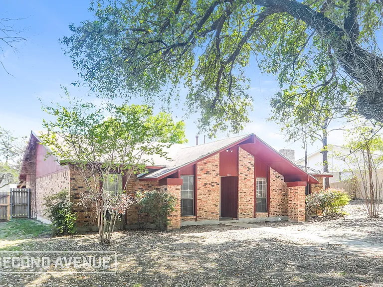 160 N Crestwood Blvd — Photo 18