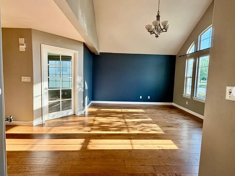 854 N 1760 W — Photo 12