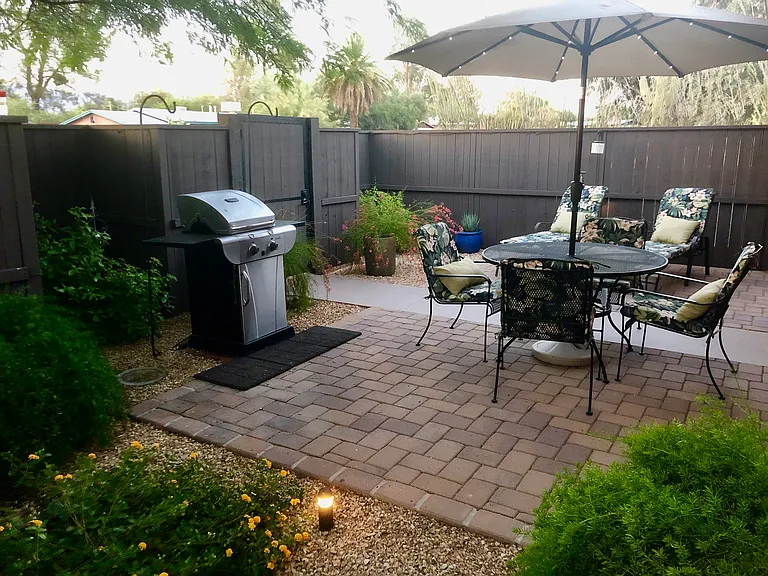 Propane Barbecue located on private patio for tenants use. Tenant responsible for refills.
Non of the patio furniture included.