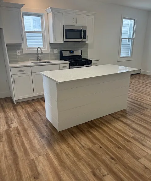 9 Maple St #2R — Photo 1