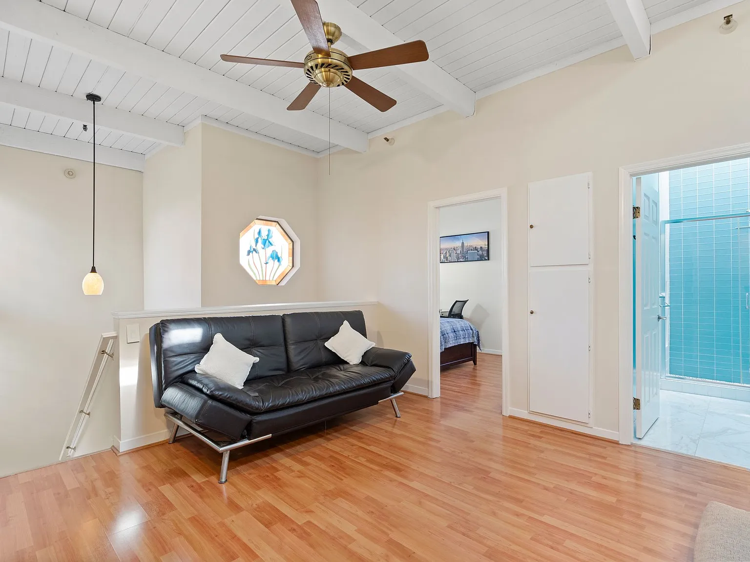 2 bed, $2,000 — Photo 3