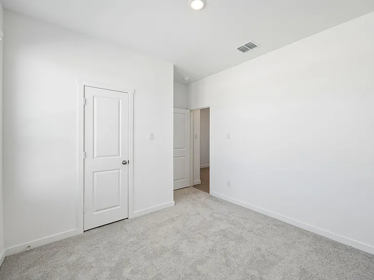 9133 Schram Rd — Photo 17