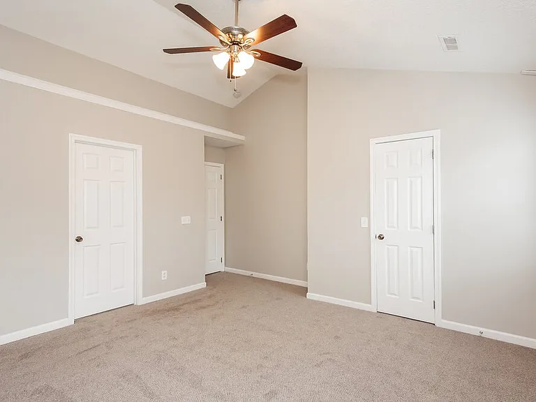 7023 Passeres Ct — Photo 10