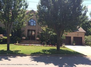 36 Jeffrey Pl, Staten Island, NY