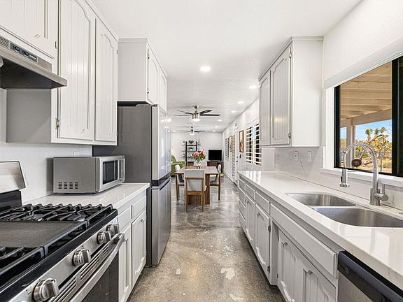 3rd image of 6829 Palisade Way
