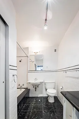 Rented by Samuel Realty Group LLC | media 14