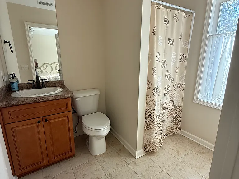 910 Honey Hill Rd — Photo 17
