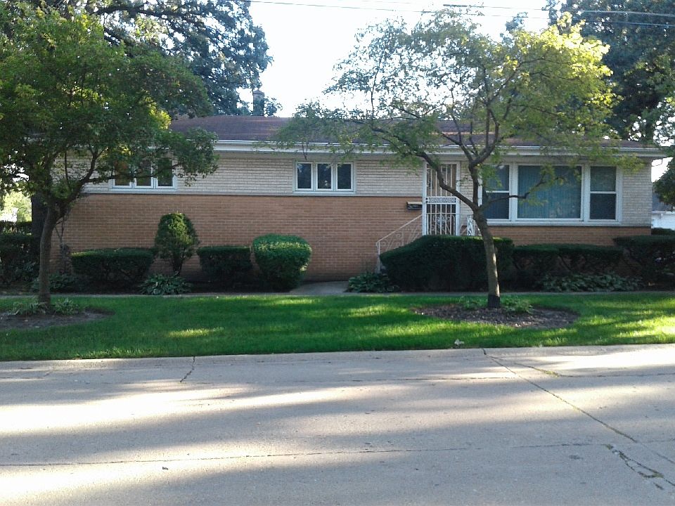 Front view of 2701 Glenview 