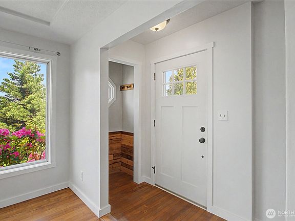 4th image of 1609 NE 72nd Street