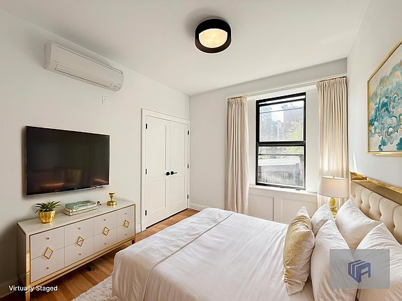 4th image of 151 E 19th St #54B