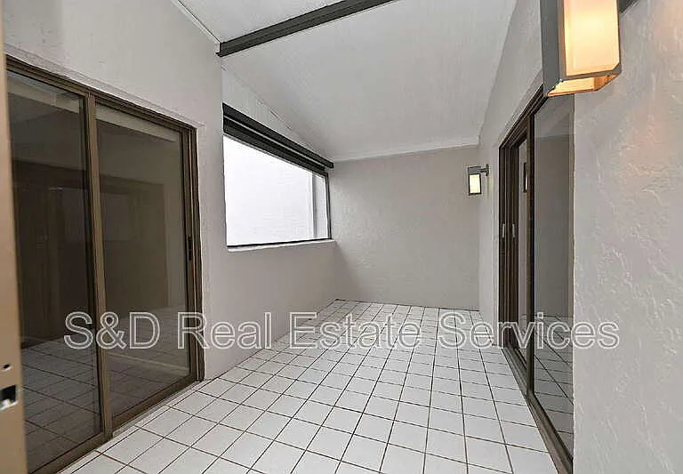 1808 Village Ct — Photo 29