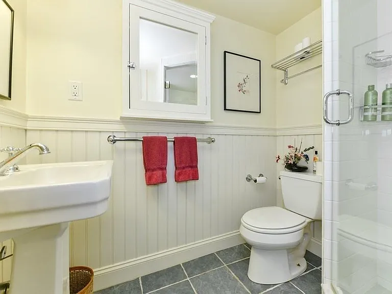 14 Ash St — Photo 21