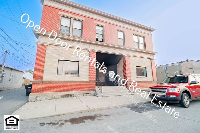 1st image of 109 E King St