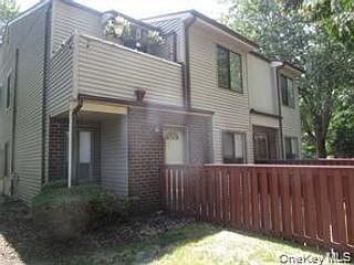 2nd image of 909 Skyline Dr