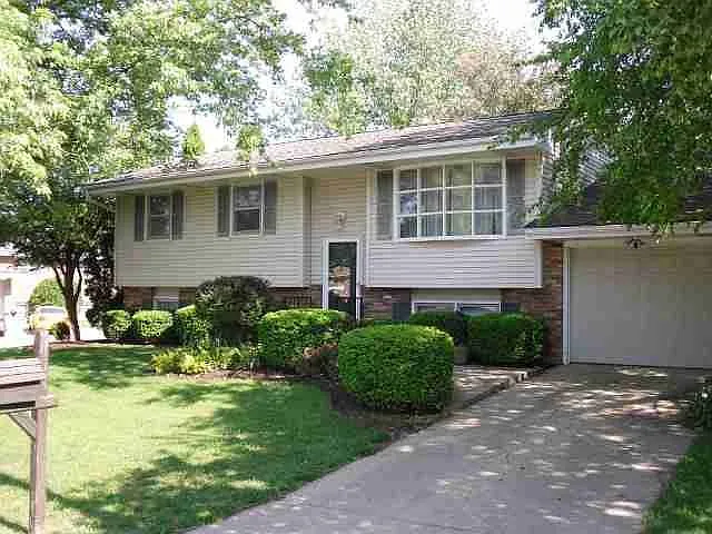 1700 Truman Dr photo 1