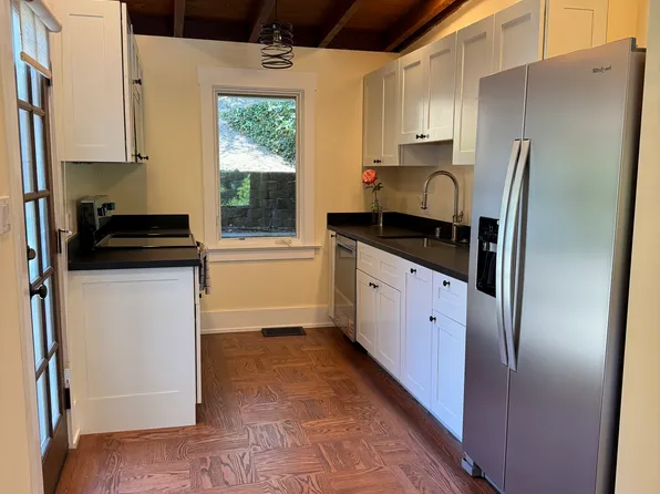 30 E Crescent Dr, San Rafael, CA 94901