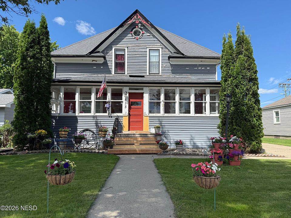 1st image of 513 3rd Ave S