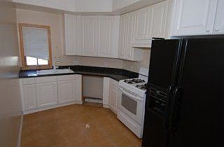 3rd image of 2348 Palmetto Ave