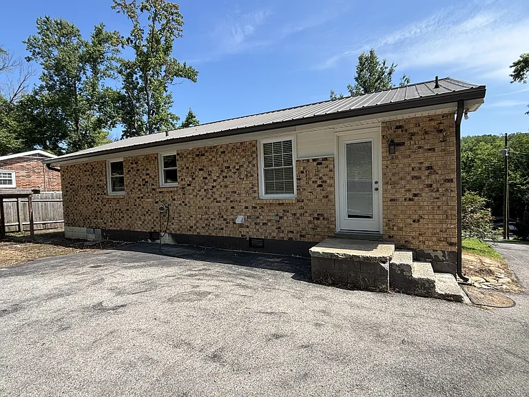706 Tumbleweed Trl — Photo 12