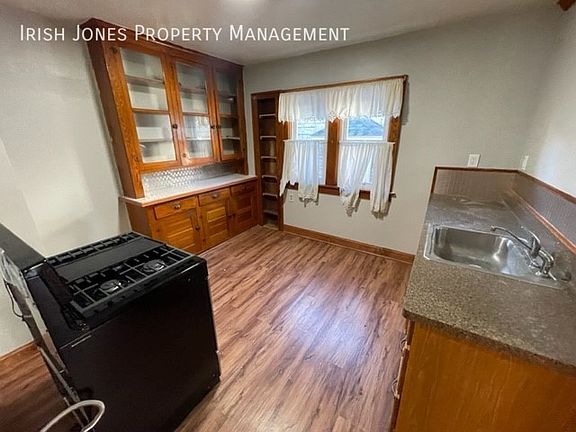 4th image of 349 S Ogden St APT 1