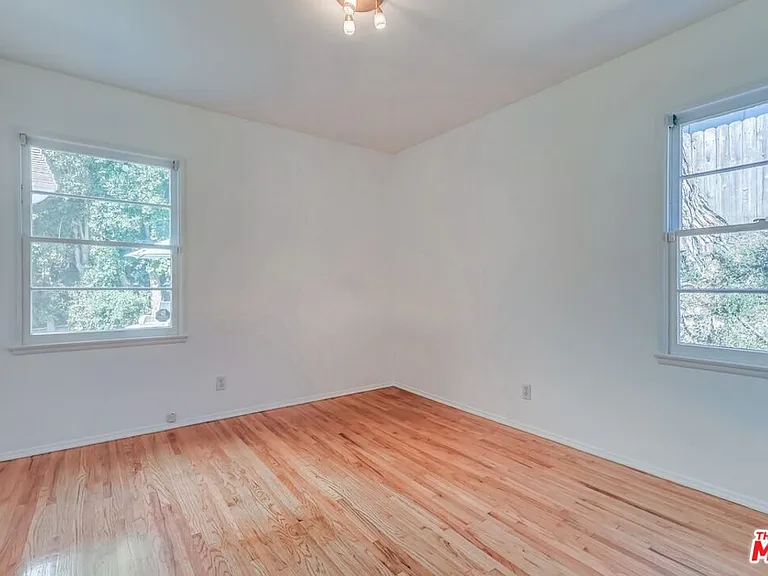 13203 Dewey St — Photo 14