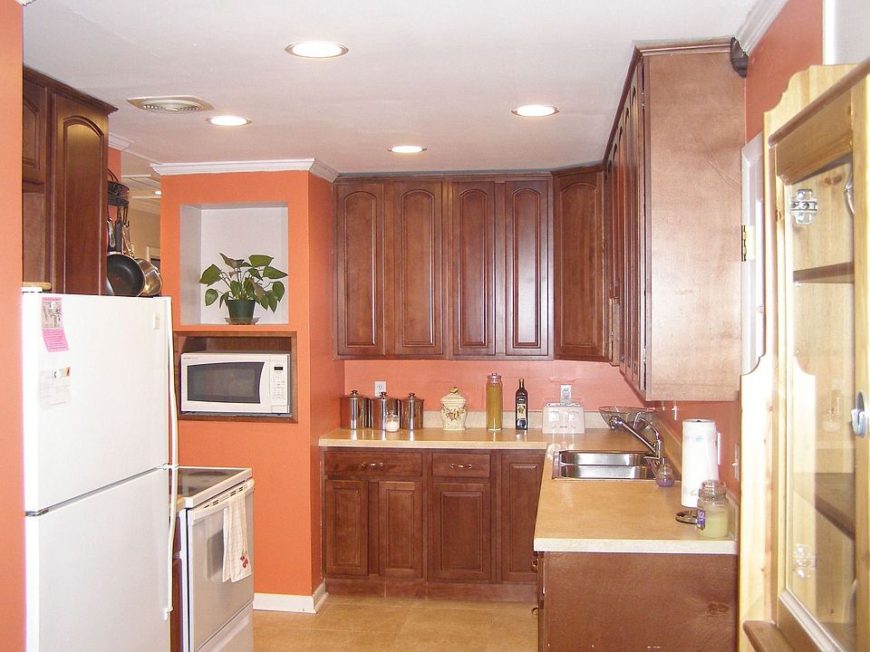 8410 Orcutt Ave, Hampton, VA 23605 Zillow