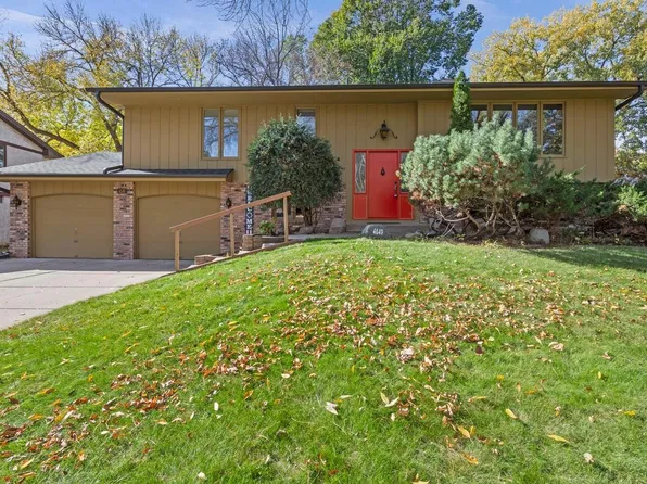 4649 Hillsboro Ave N, New Hope, MN 55428