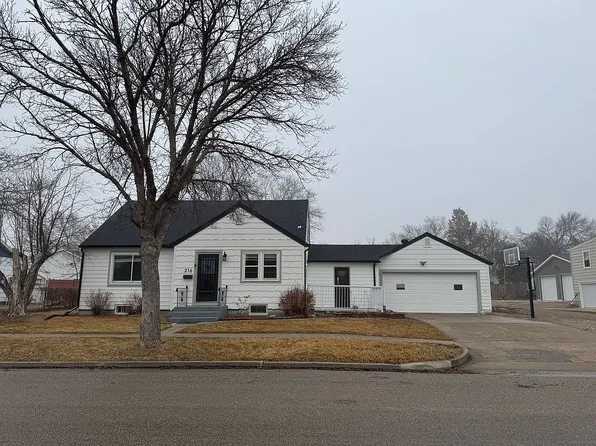 216 W 2nd St, Pierre, SD 57501