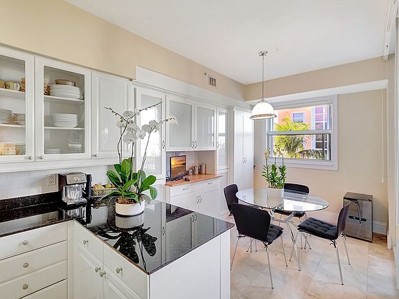 4th image of 407-731 Crandon Blvd #407