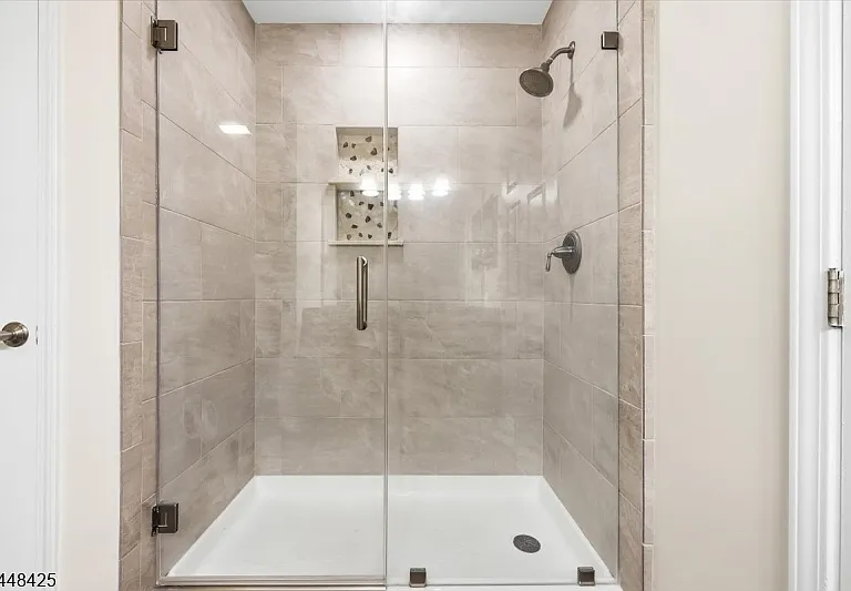 604 Knollwood Ct — Photo 31