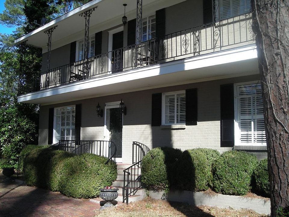 2nd image of 213 Pinebrook Rd