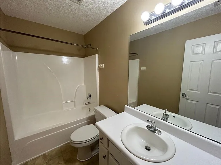 3233 Glenloch Pl — Photo 31