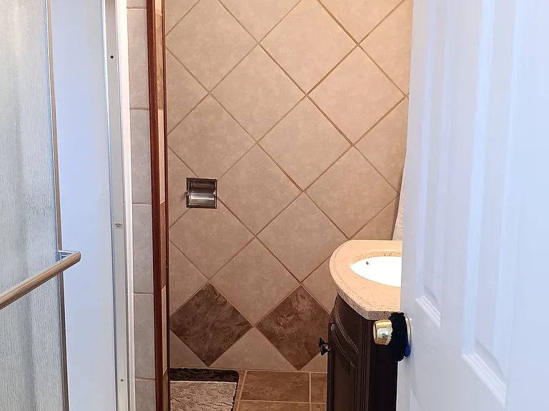 311 E Frost Ave — Photo 5
