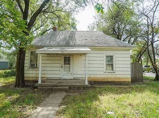 901 E 10th Ave, Hutchinson, KS 67501