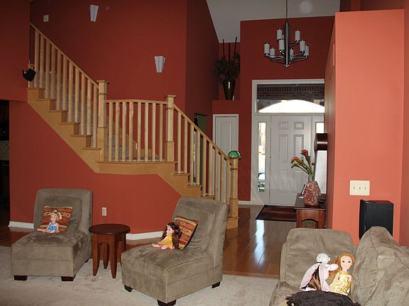 2nd image of 27718 Emily Ct
