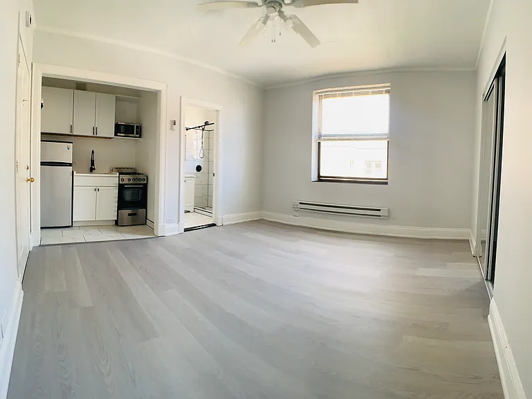 ANGELUS APARTMENTS — Photo 32