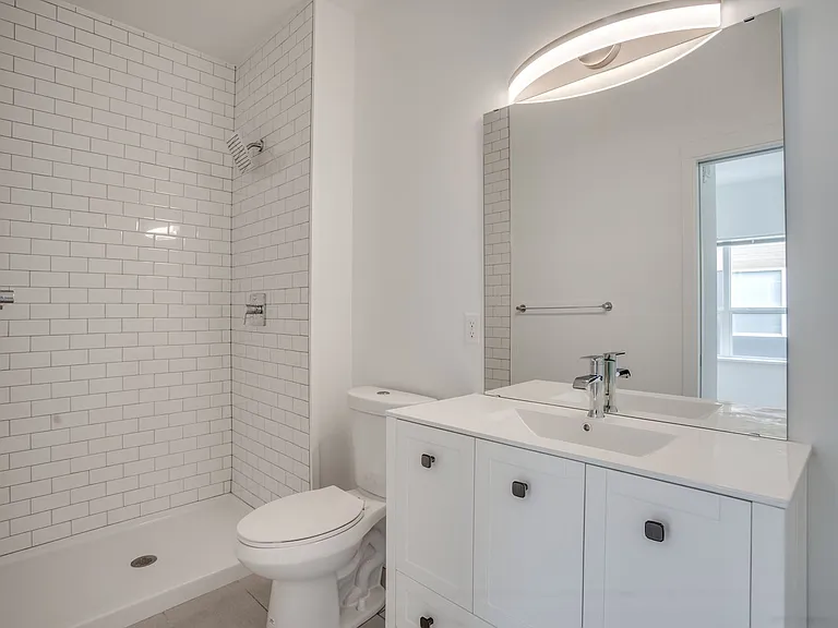 3333 Nicollet Ave S — Photo 38