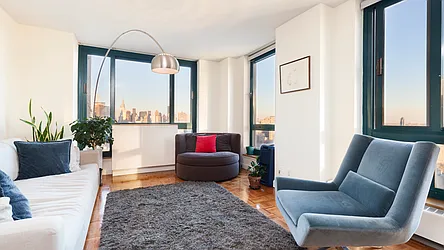 Rented by Luxus Manhattan Realty