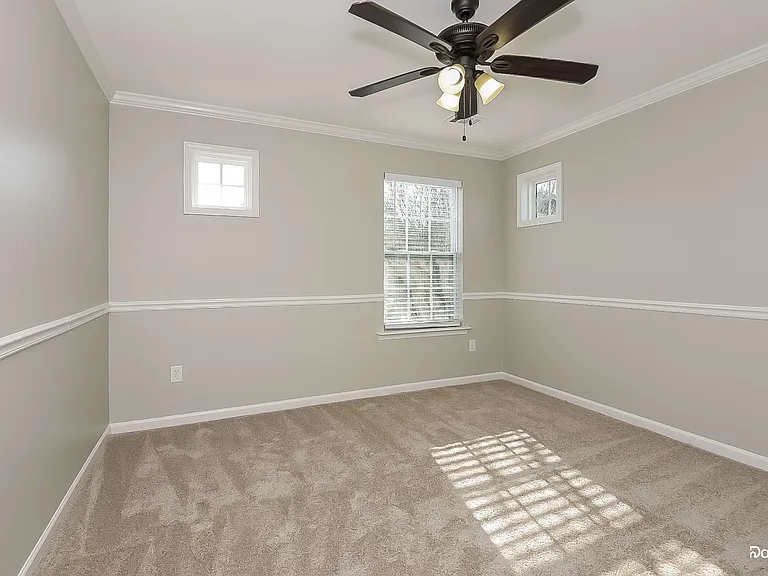 328 Hiawassee Dr — Photo 13