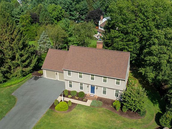 5th image of 849 Aylesbury Dr