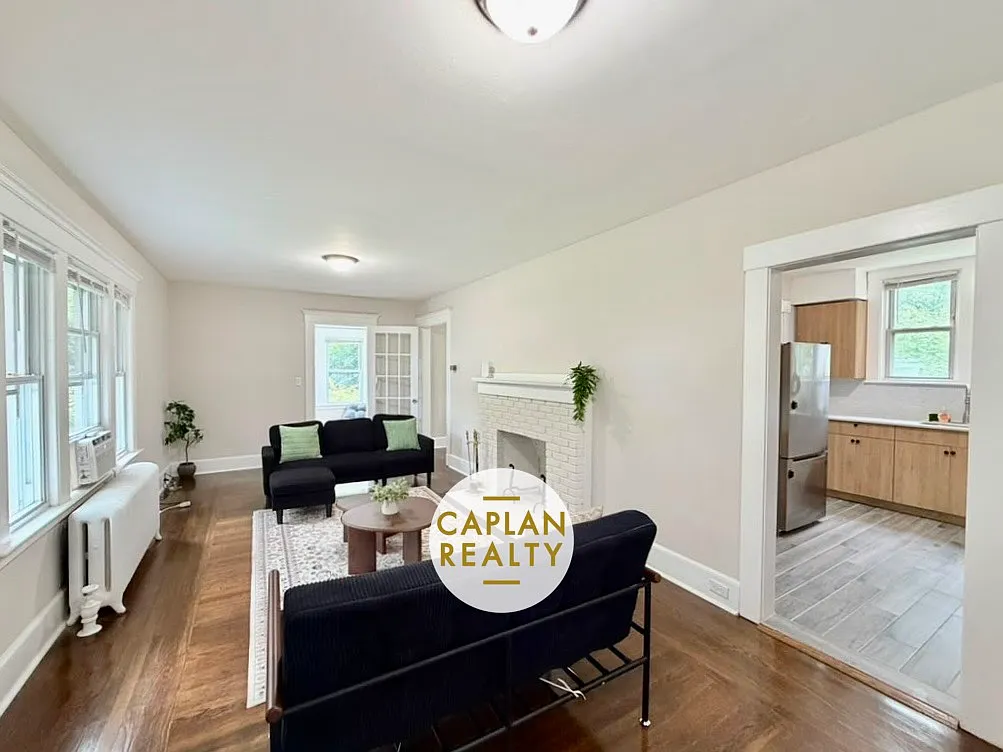 3 bed, 1440 sqft, $4,500 — Photo 2