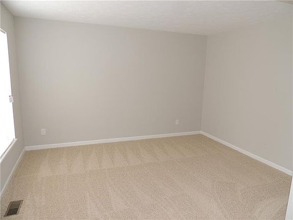 3rd image of 2152 Fullerton Dr