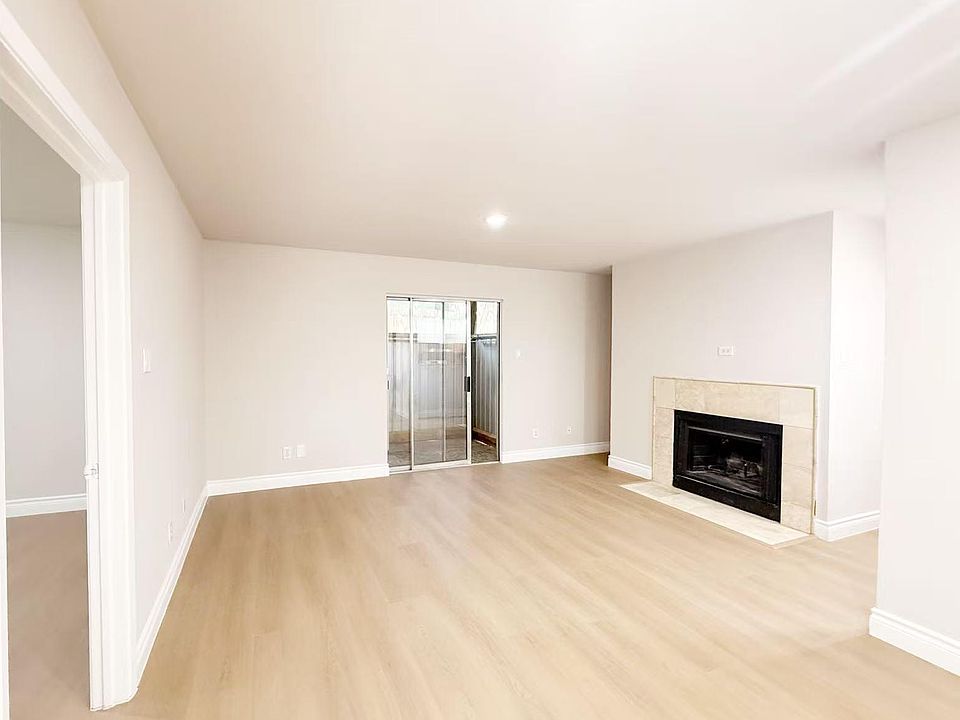 1st image of 3204 Menchaca Rd #601