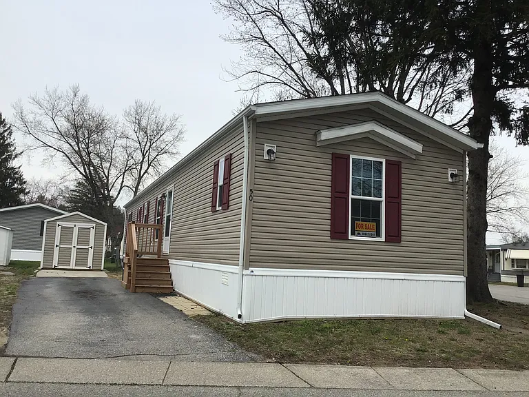 Woodside Terrace — Photo 17