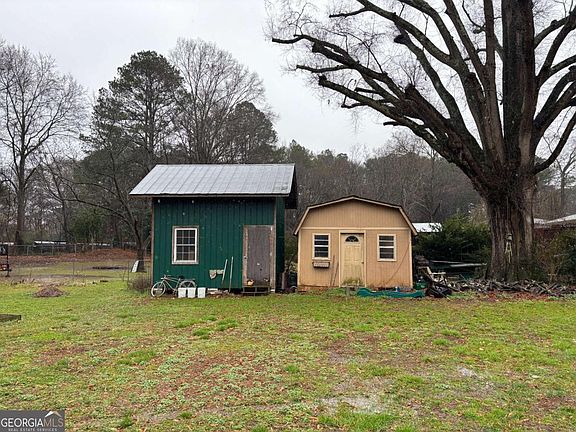 4th image of 931 Jones Mill Rd