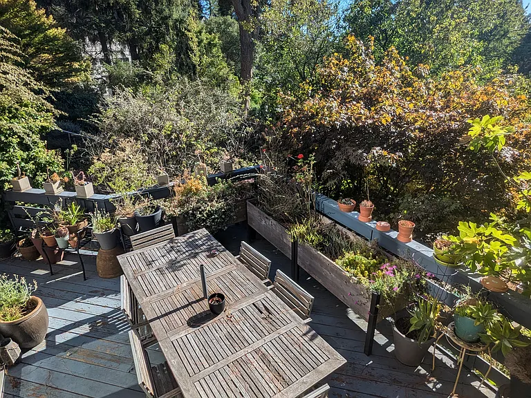 161 Avenida Dr — Photo 10