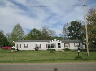 204 S Noble Ave, Noble, IL 62868