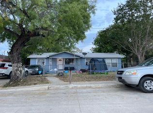 1006 W Baetz Blvd, San Antonio, TX 78221