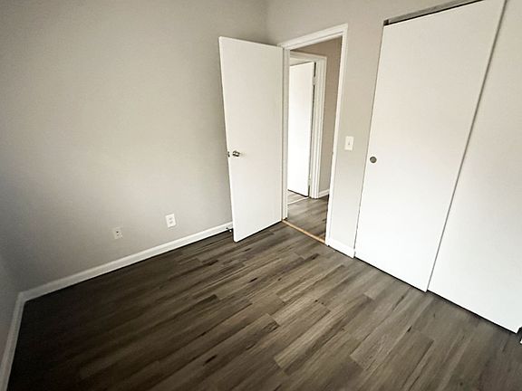 3rd image of 550 Lowell Ave APT 11