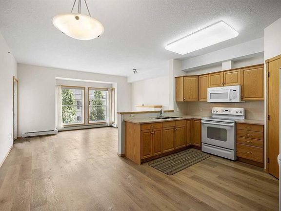 2nd image of 151 SE Country Village Rd NE #2458